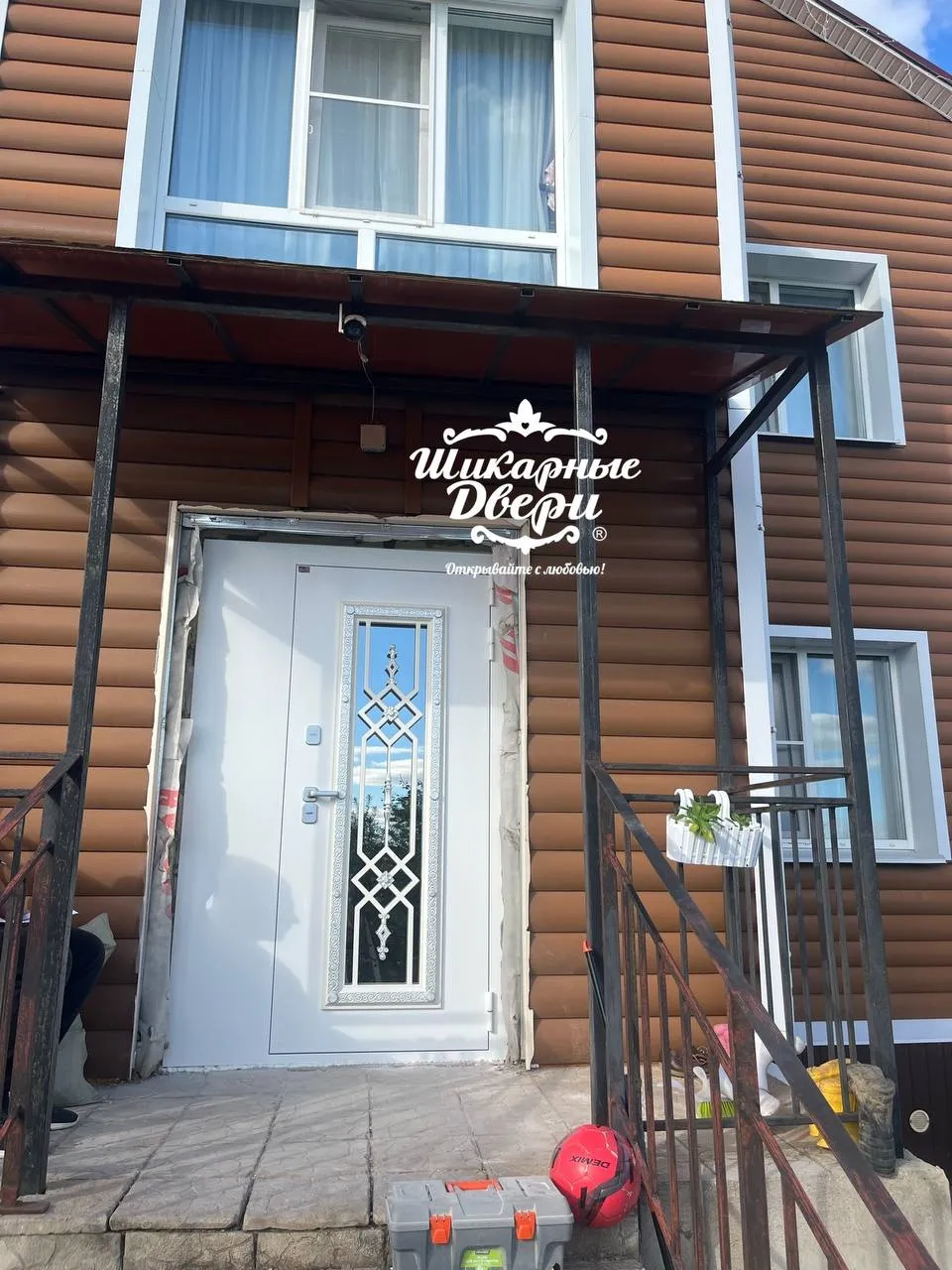 Входная дверь для дома